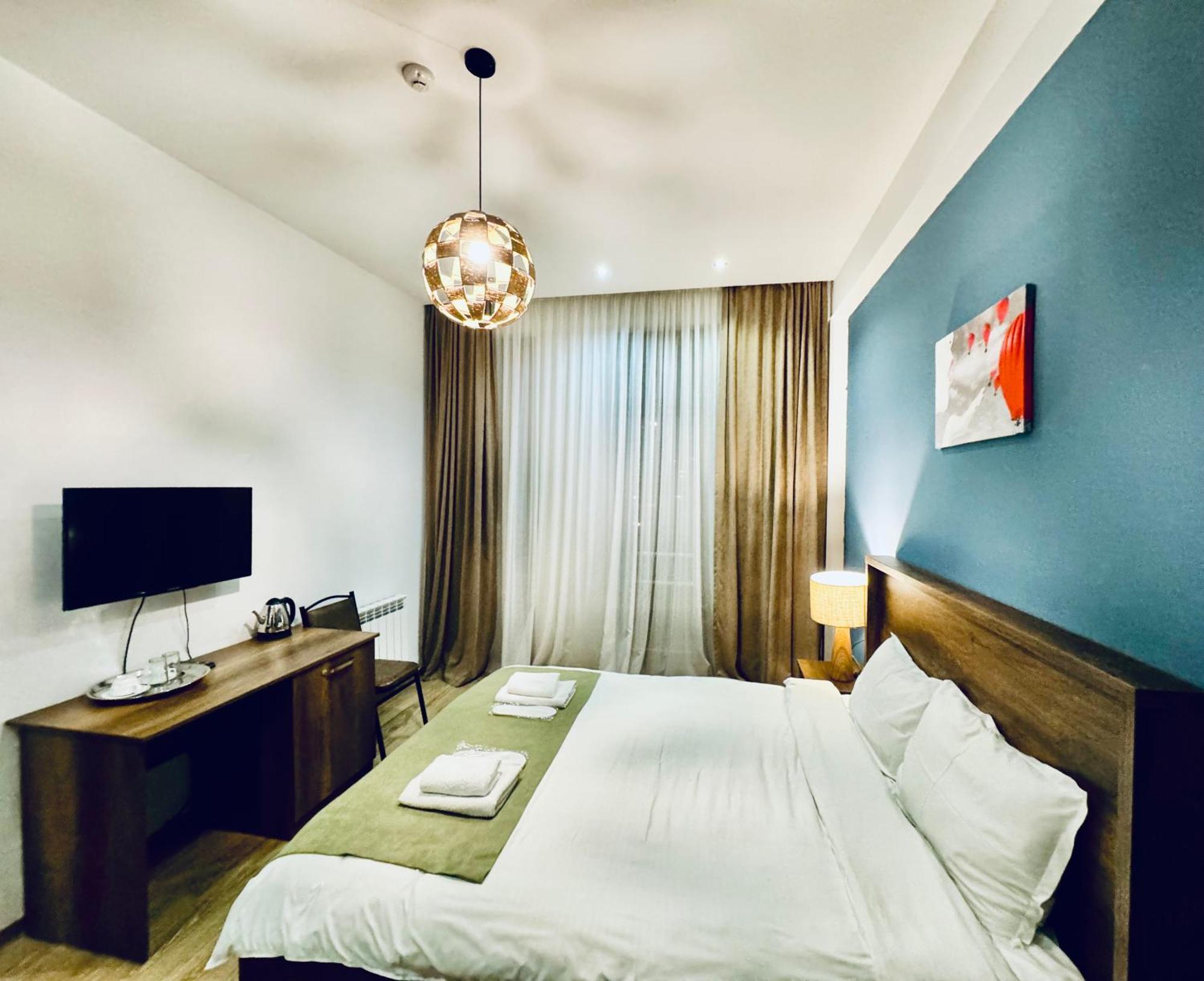 Hotel King Tom Tbilisi Bagian luar foto
