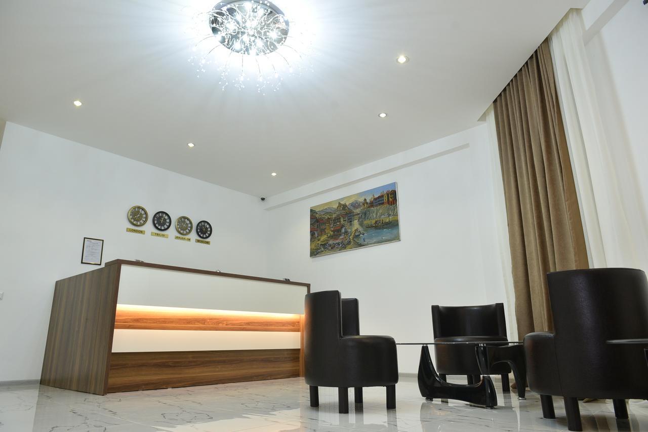 Hotel King Tom Tbilisi Bagian luar foto