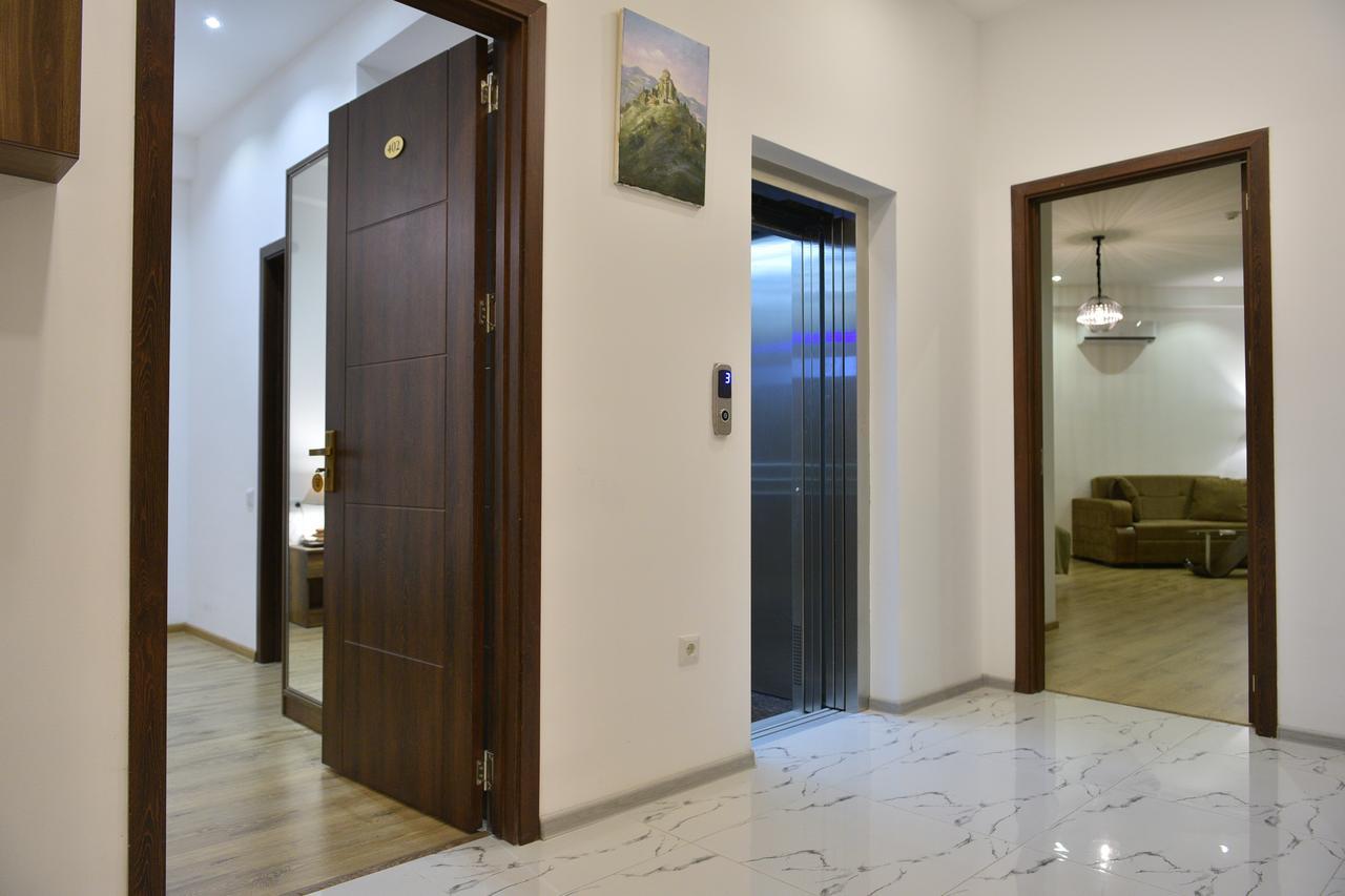 Hotel King Tom Tbilisi Bagian luar foto