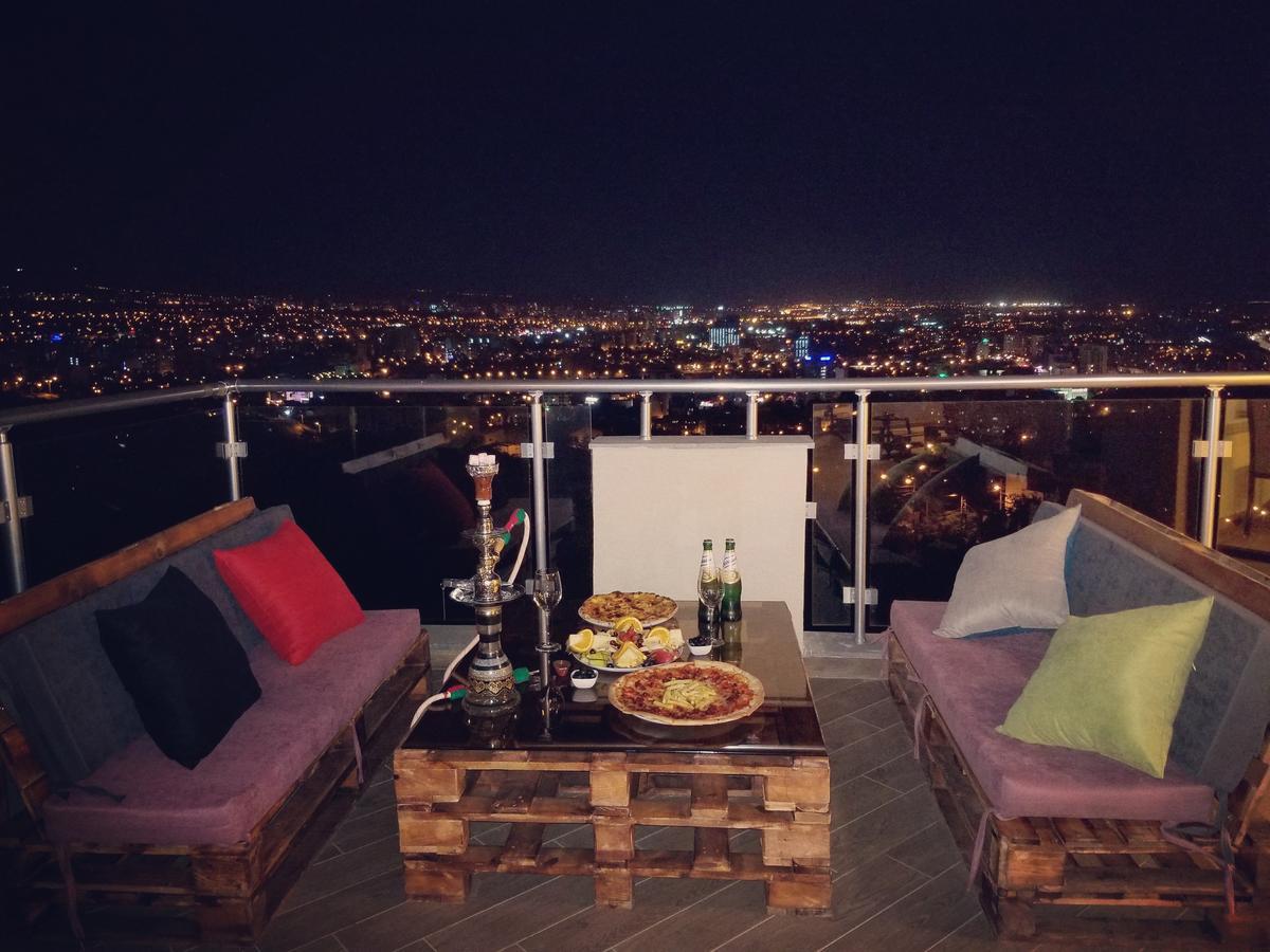 Hotel King Tom Tbilisi Bagian luar foto