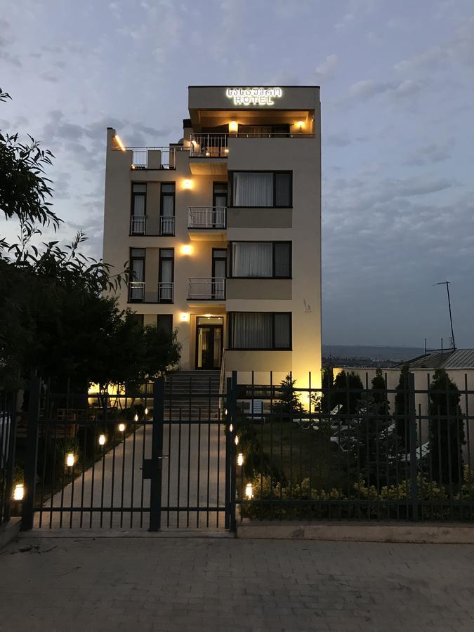 Hotel King Tom Tbilisi Bagian luar foto
